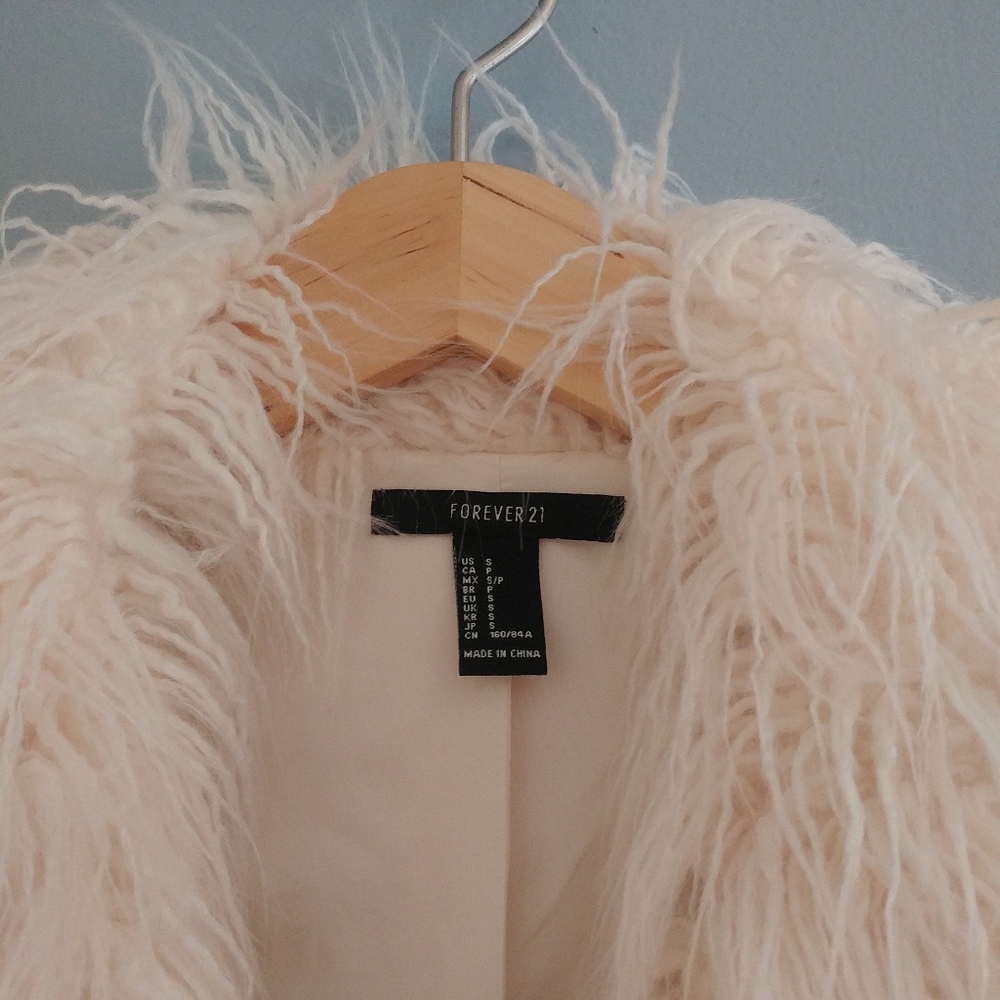 Moonlight Faux Fur Statement Jacket, Large Collar, Creamy Ivory, S - Picture 2 of 4